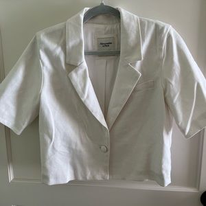 Abercrombie & Fitch Cropped Short Sleeve Blazer